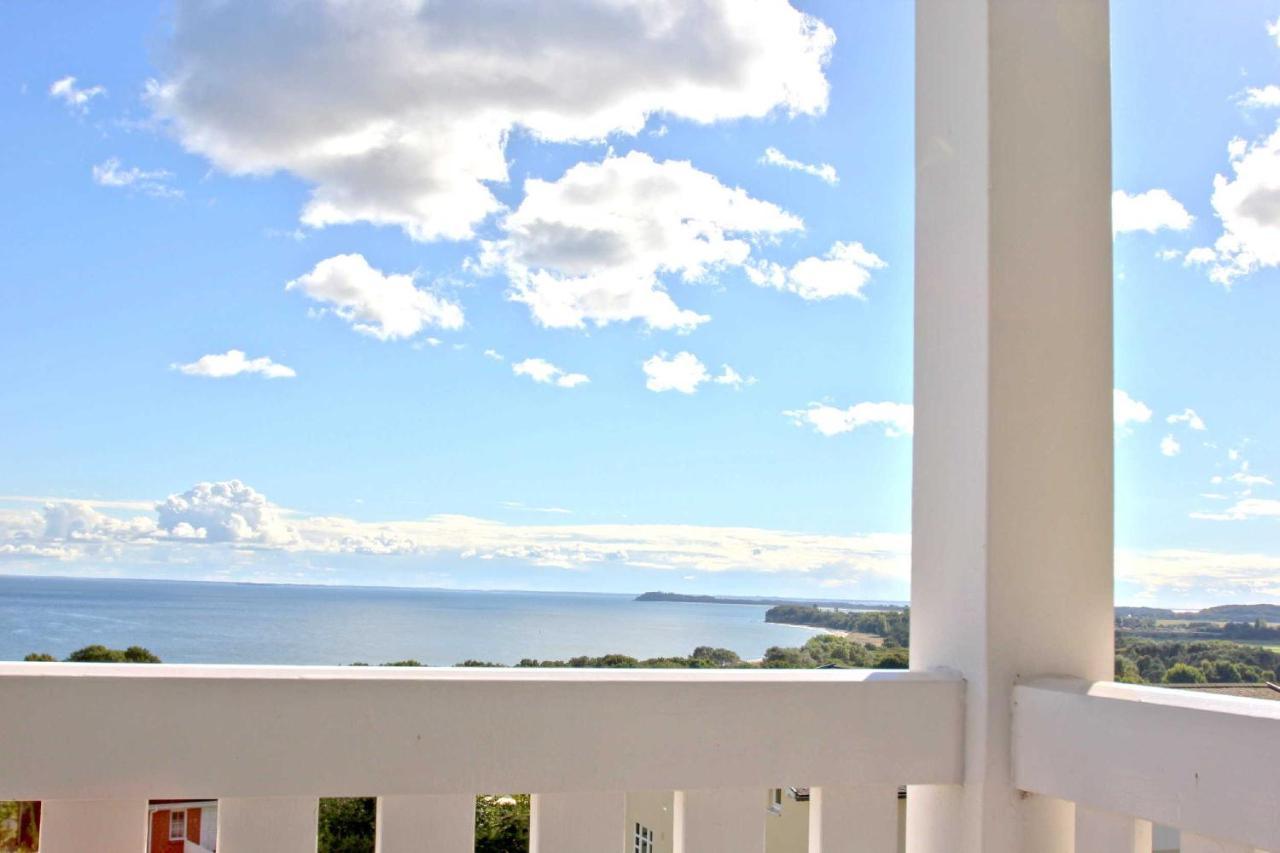 Mit Meerblick Und Balkon, Gratis Nutzung Vom Ahoi Erlebnisbad Und Sauna In Sellin - Meeresblick Fewo 24 ゲーレン エクステリア 写真