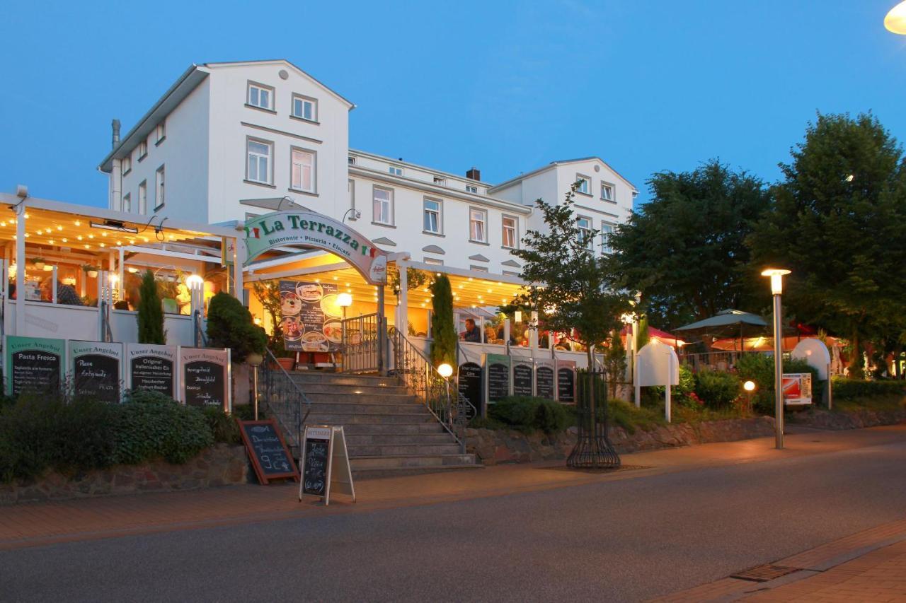 Mit Meerblick Und Balkon, Gratis Nutzung Vom Ahoi Erlebnisbad Und Sauna In Sellin - Meeresblick Fewo 24 ゲーレン エクステリア 写真